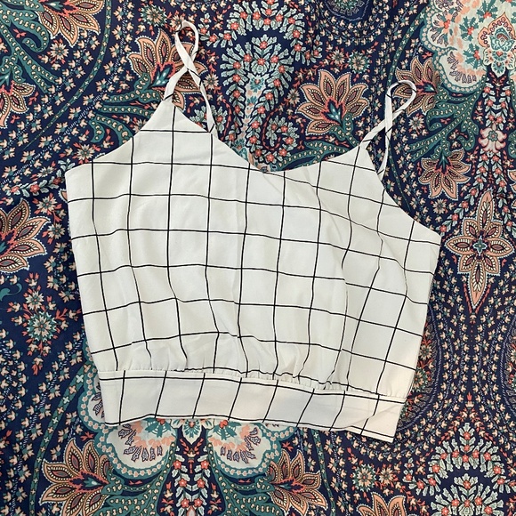 SHEIN Spaghetti Strap Crop Top Square Pattern - Picture 1 of 2